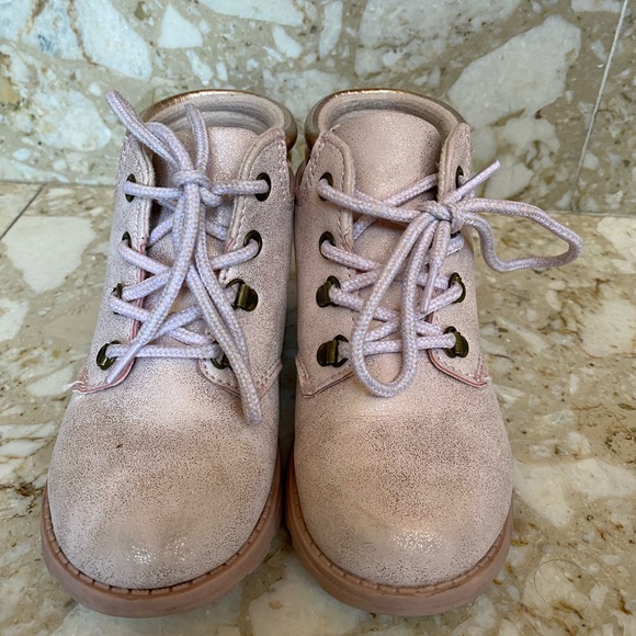 Girl pink boots CARTERS - Picture 2 of 5